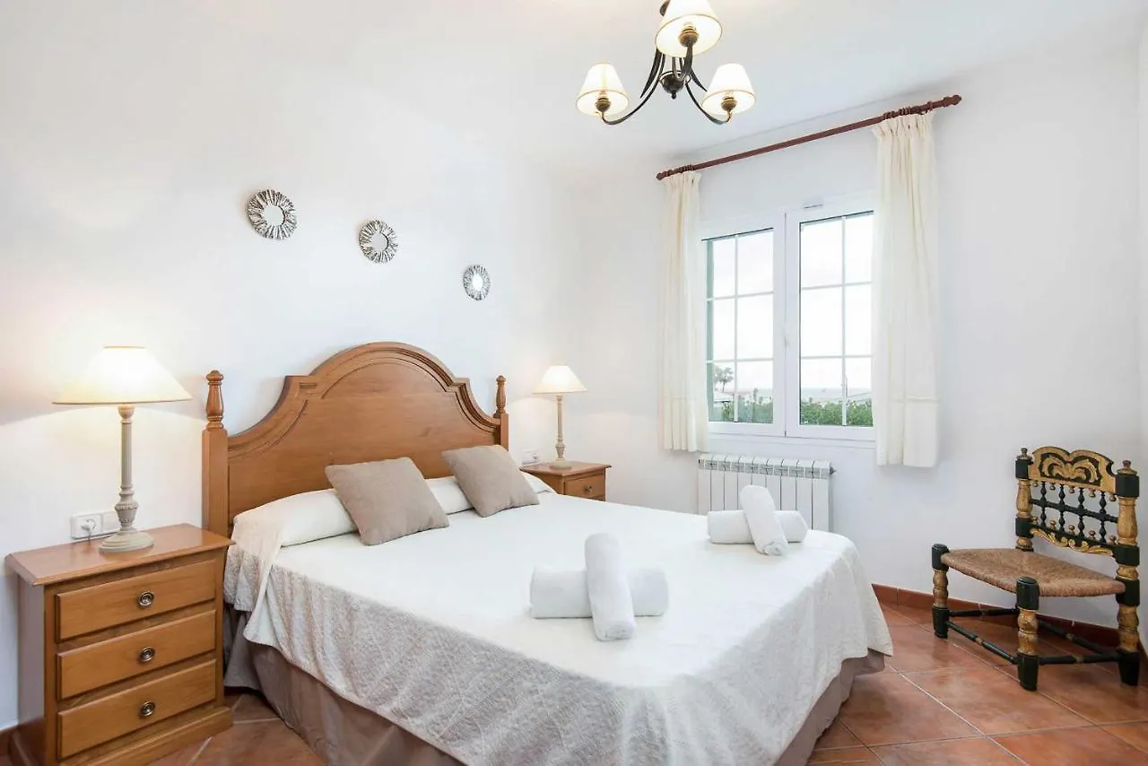 Villa Maribel Binibeca 0*,  İspanya